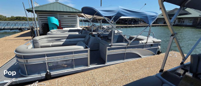 2023 Bennington 22SL