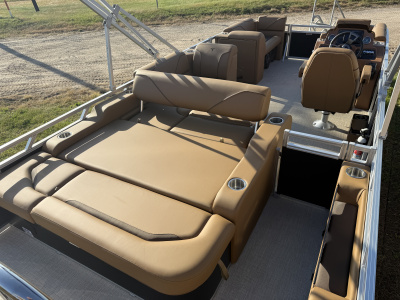 2027 Tahoe Sport 2180 Swingback VRB