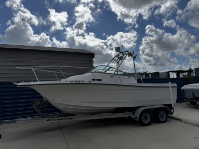2000 Bayliner 22 WA