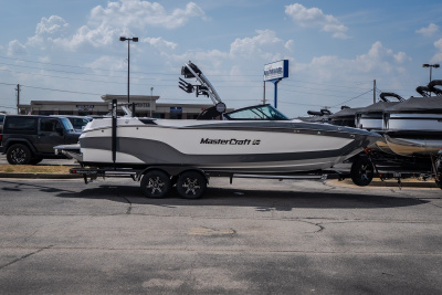 2024 Mastercraft XT25
