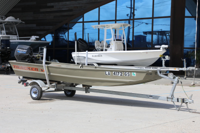 2025 Tracker 1436