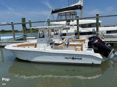 2025 Nautic Star 242 OSL
