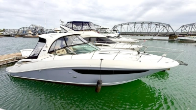 2016 Sea Ray 370 SUNDANCER