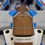 2027 Nautique