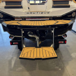 2027 Nautique