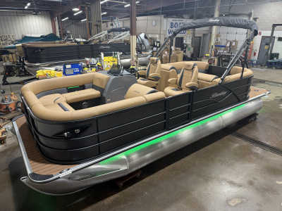 2027 Bentley Legacy 220 Navigator Quad Lounge & Honda 4-Stroke EFI
