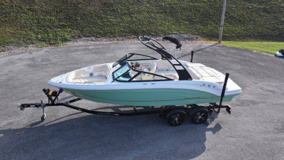2027 Chaparral 23 SSI