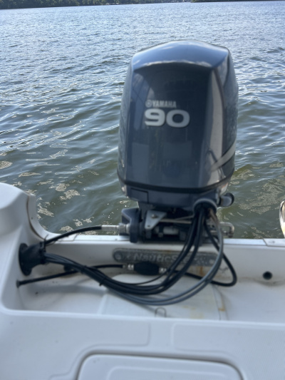 2010 Nautic Star NauticBay 1810