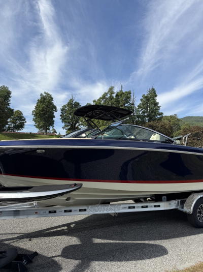 2027 Chris Craft LAUNCH 27