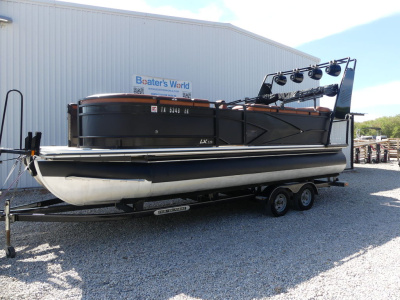 2017 Lund LX220 Pontoon Cruise