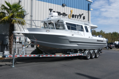 2027 Kingfisher 3025 XRS
