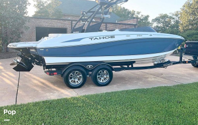2023 Tahoe 210 SI limited