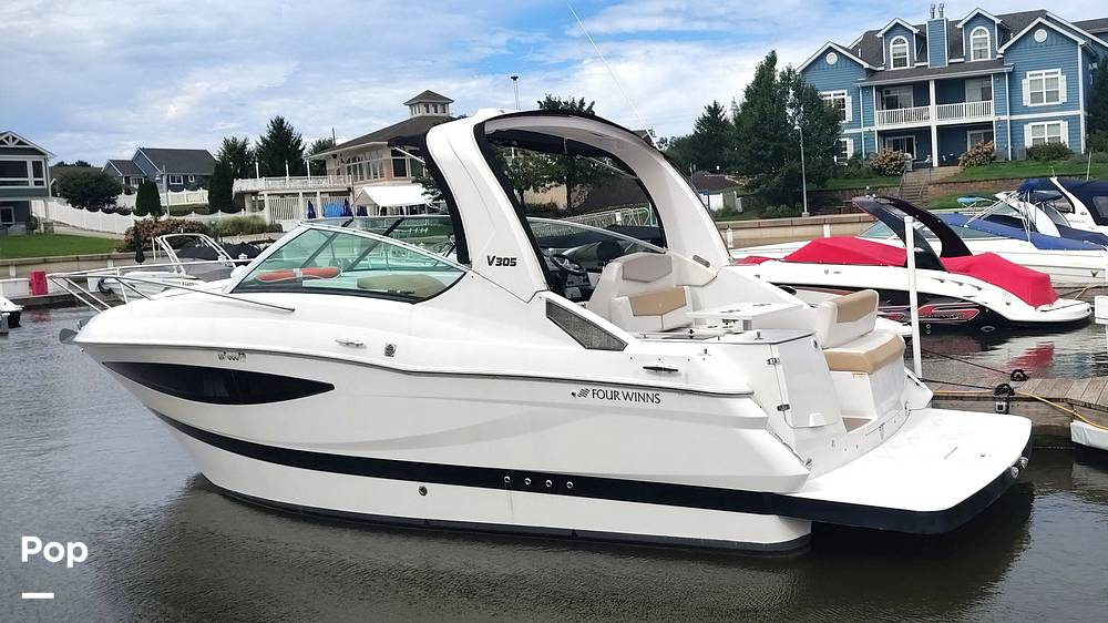 2011 Four Winns V305 - For Sale at Portage, IN 46368 - ID 644597