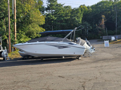 2025 Hurricane SunDeck Sport OB SS 218 OB