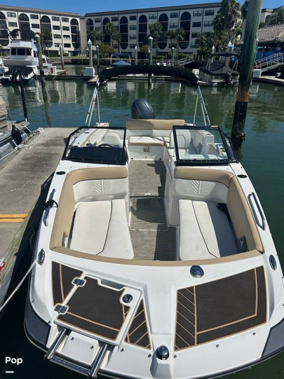 2020 Glastron GTD 220