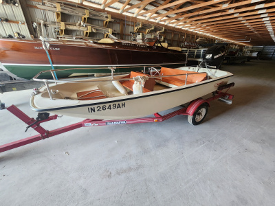 1989 Boston Whaler 130 Super Sport