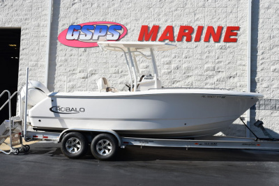 2023 Robalo Center Console