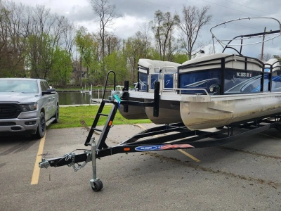 2018 JC Tritoon Mfg NEPTOON 25 SPSL