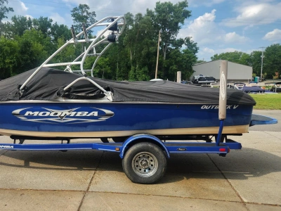 2010 Moomba OUTBACK V