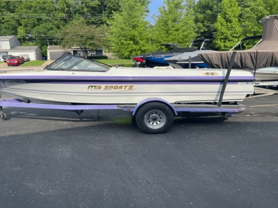 1997 MB Sports Sport BOSS 210 MB