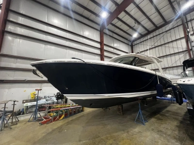 2019 Tiara Yachts 38 LS
