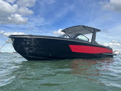 2024 Aviara AV32 Outboard