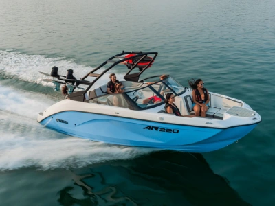 2026 Yamaha AR220
