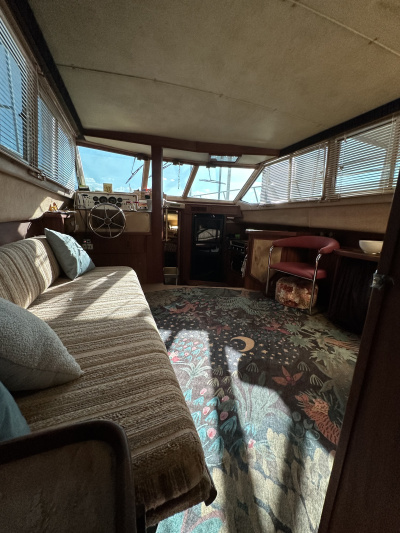 1983 Sea Ray 355 aft
