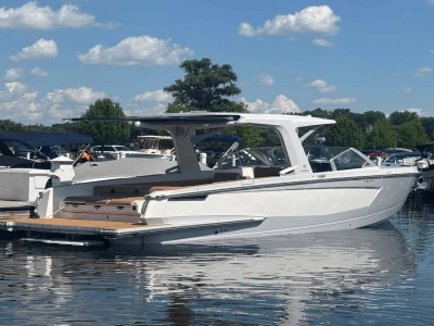 2025 Aviara AV36
