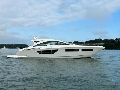 2024 Cruisers Yachts 60 CANTIUS