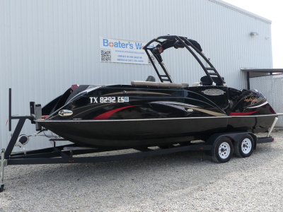 2018 Caravelle RAZOR UR 237