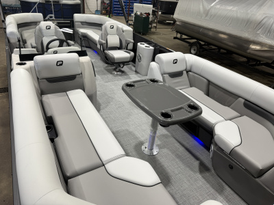 2027 Princecraft Vectra 23 Quad Lounge Pontoon & Mercury 4-Stroke EFI