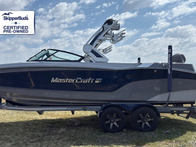 2022 Mastercraft XT 24