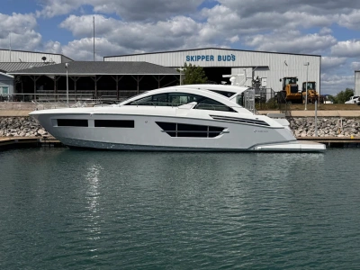 2025 Cruisers Yachts 60 CANTIUS