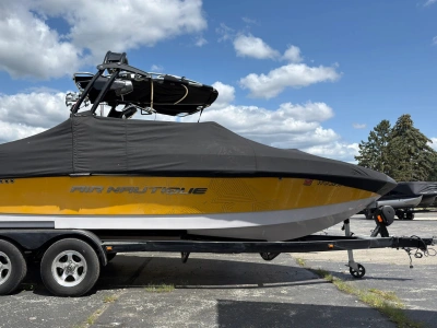 2011 Nautique 226