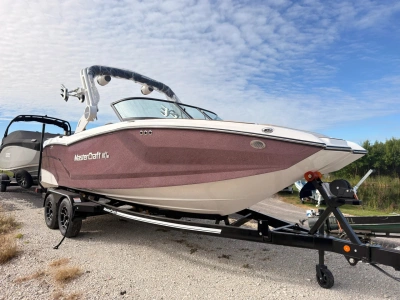 2027 Mastercraft NXT22