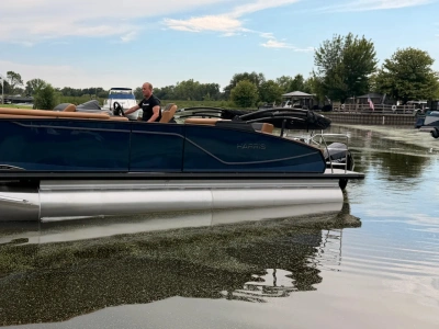 2027 Harris Sunliner 230