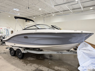 2026 Sea Ray SPX