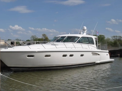 2005 Tiara Yachts 5200 SOVRAN