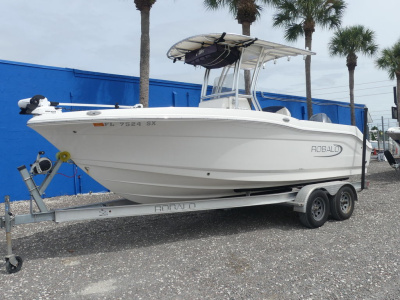2021 Robalo R202 Explorer