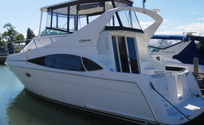 2005 Carver 360 Mariner