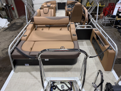 2027 Tahoe LTZ 2385 Swingback (VRB) SE Pontoon & Honda 115HP 4-Stroke EFI