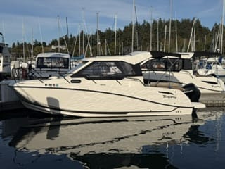 2023 Bayliner 