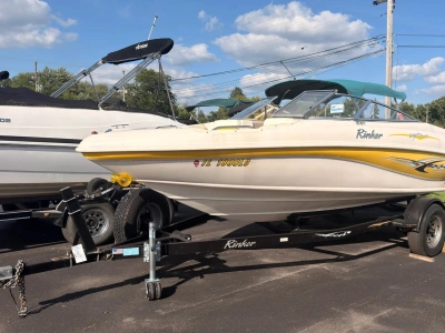 2002 Rinker CAPTIVA 192