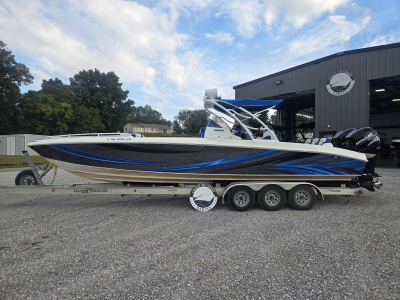 2016 Renegade 32 Cuddy
