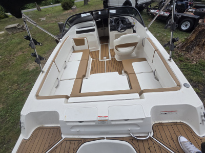 2019 Bayliner VR4 Bowrider OB
