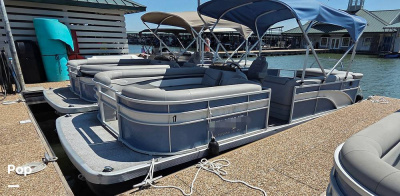 2023 Bennington 22SL