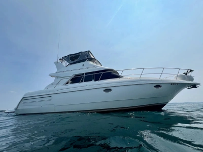 1998 Cruisers Yachts 3585 FLYBRIDGE