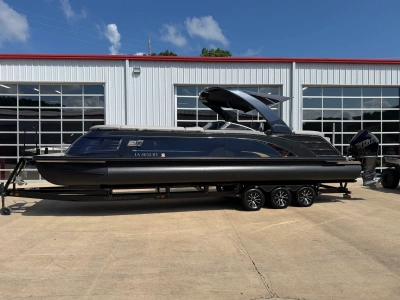 2023 Bennington 30 QX Twin
