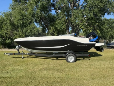 2025 Bayliner D20